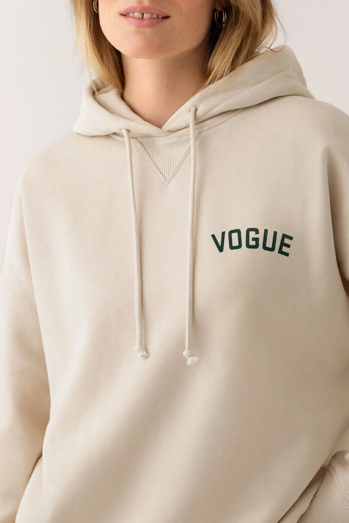 VOGUE Oversized Hoodie Ecru College Logo - Image 4
