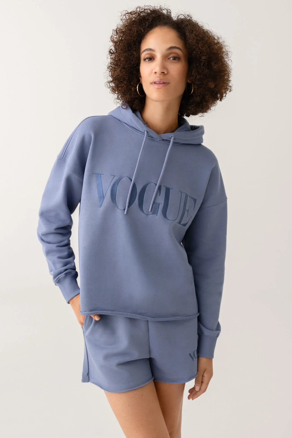 VOGUE Shorts Denim Blue Open Edge - Image 3