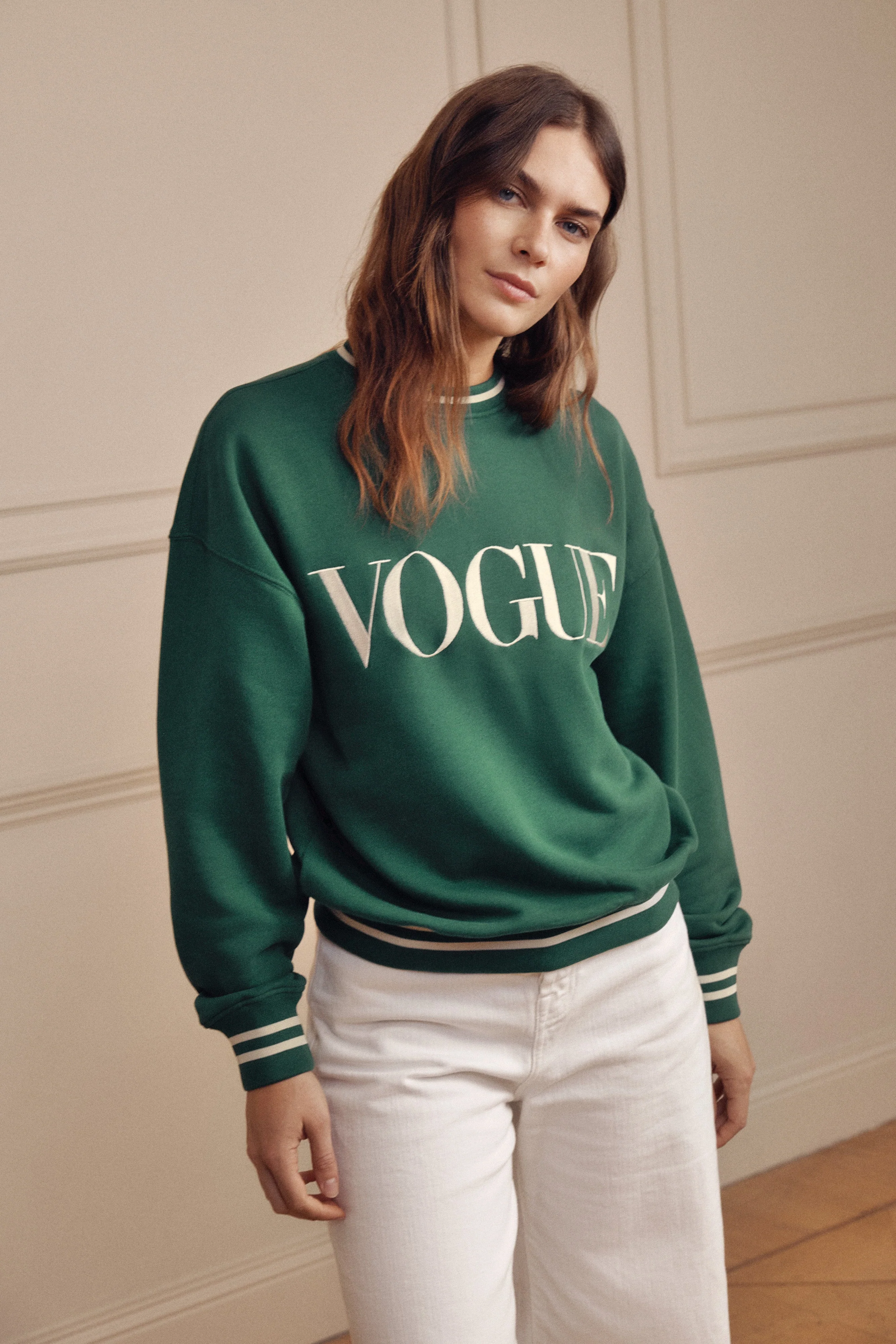 VOGUE Sweatshirt Green Embroidered Cream Logo - Image 5
