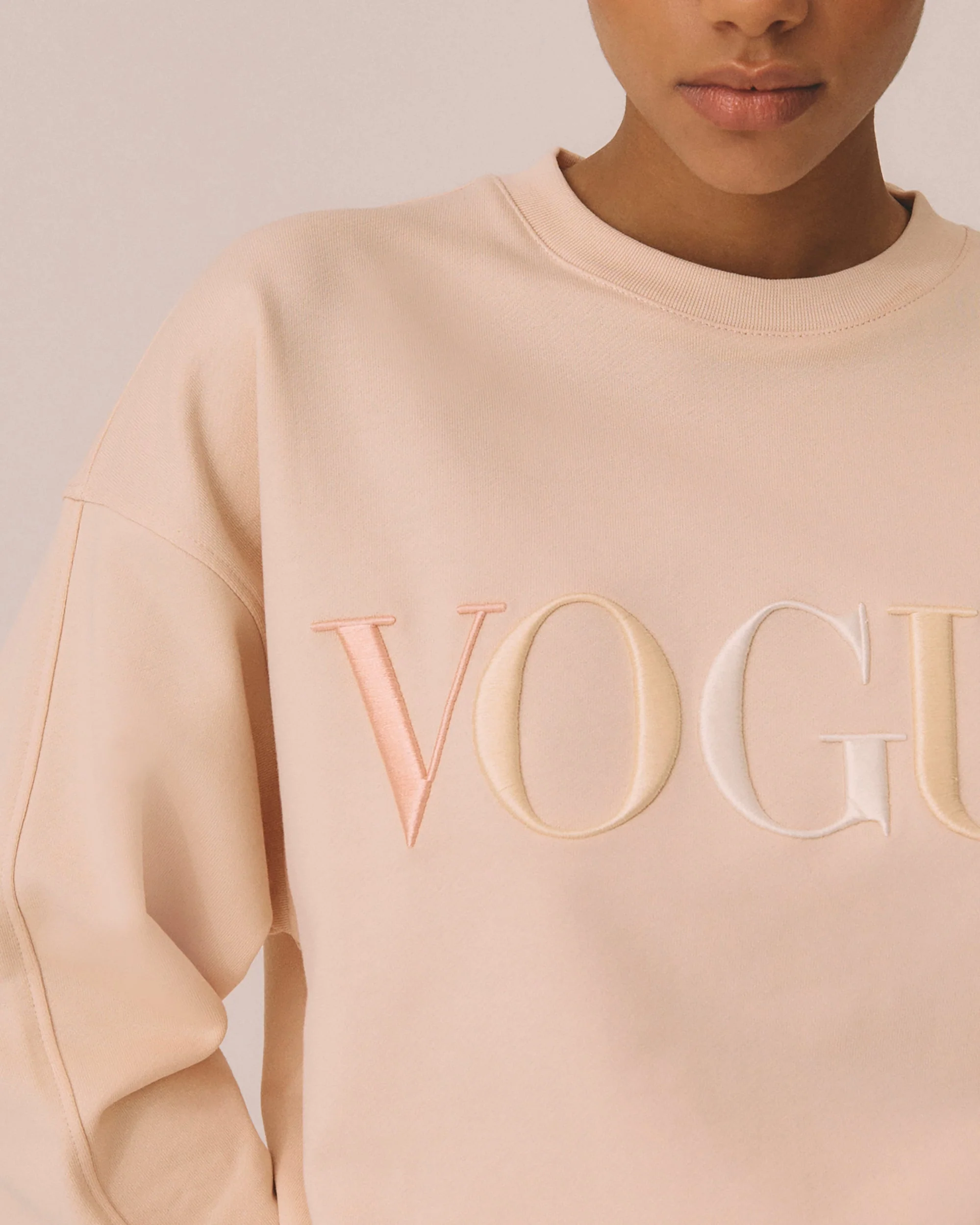 VOGUE Sweatshirt Light Peach Embroidered Ombré Logo - Image 3