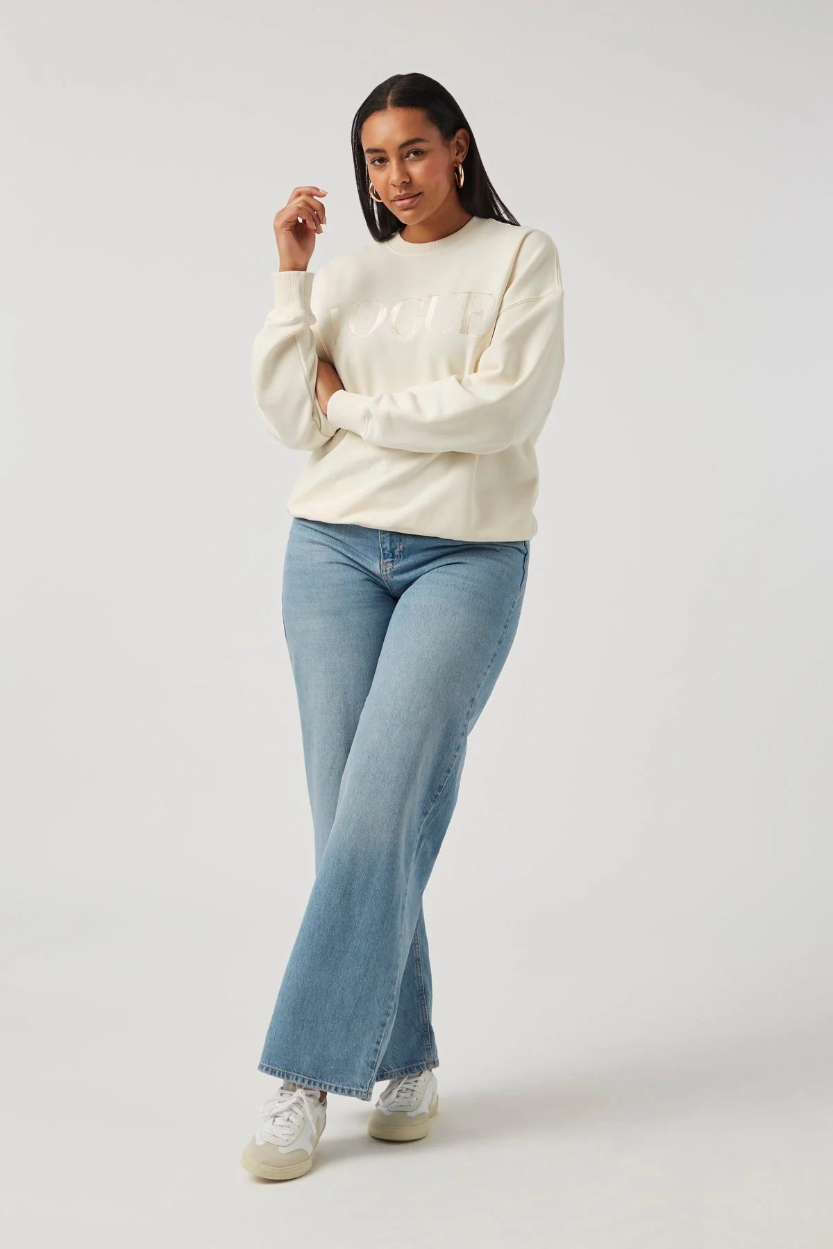 VOGUE Sweatshirt Pearl Embroidered Logo - Image 4