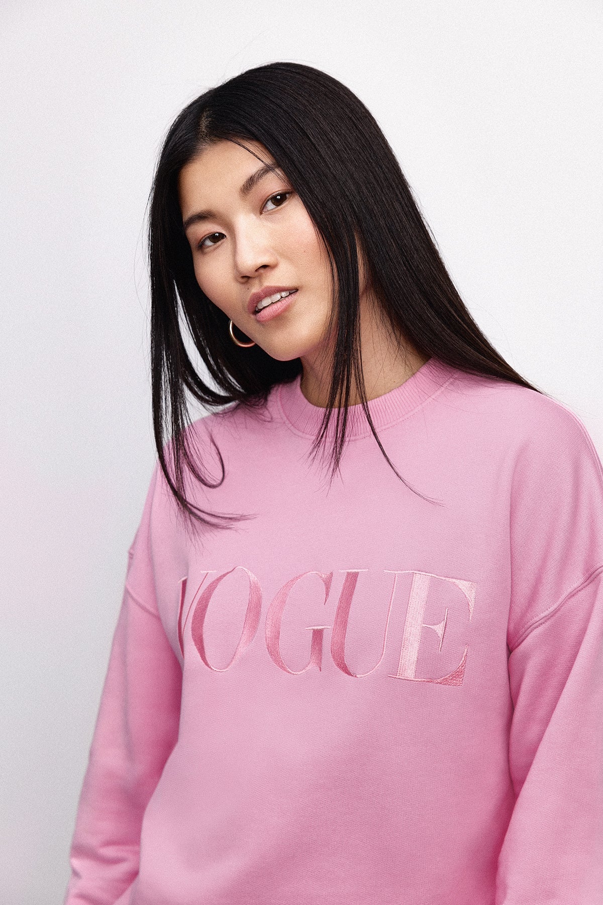 VOGUE Sweatshirt Pink Embroidered Logo - Image 4