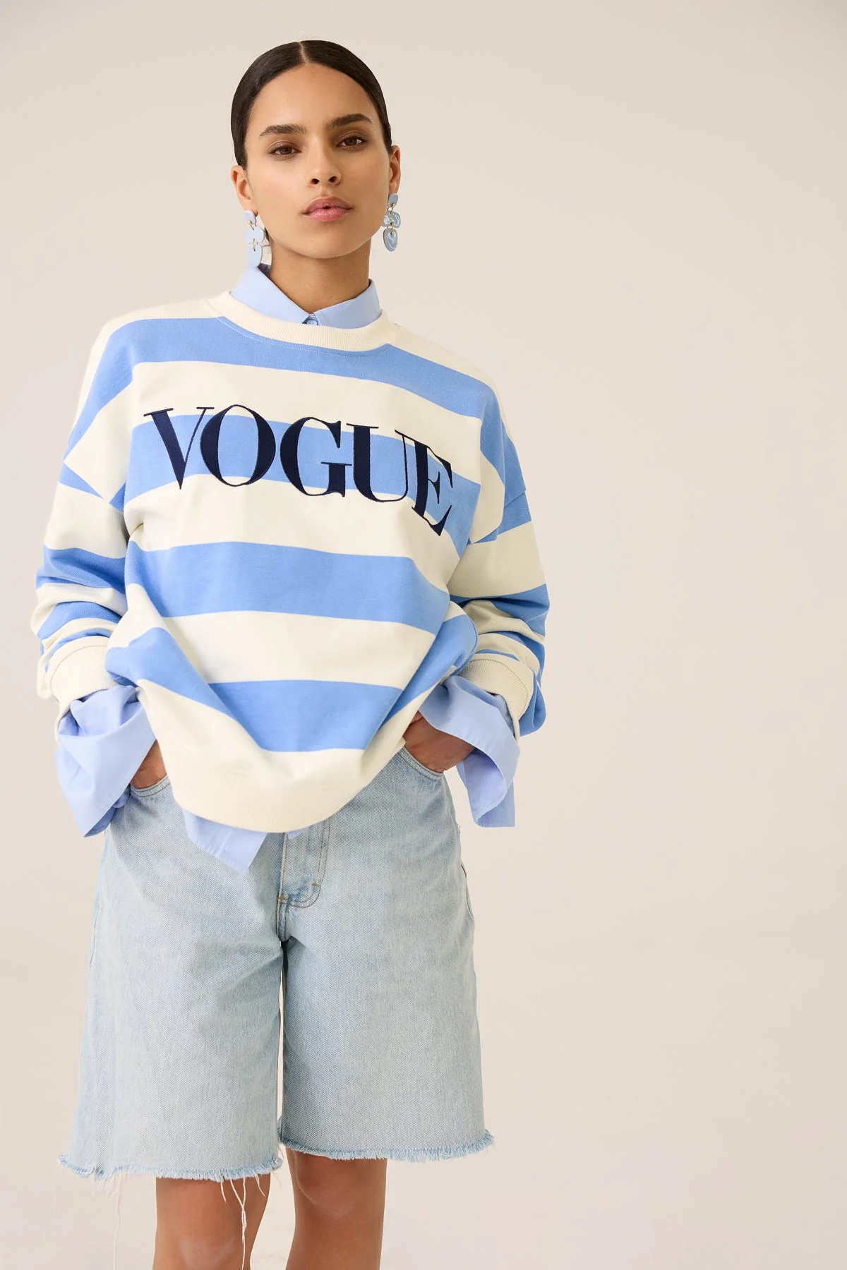 VOGUE Sweatshirt Sky Blue Striped Embroidered Logo - Image 4